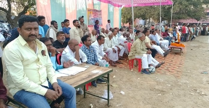 हिंदी समाचार |फुटबॉल टूर्नामेंट के पहले...