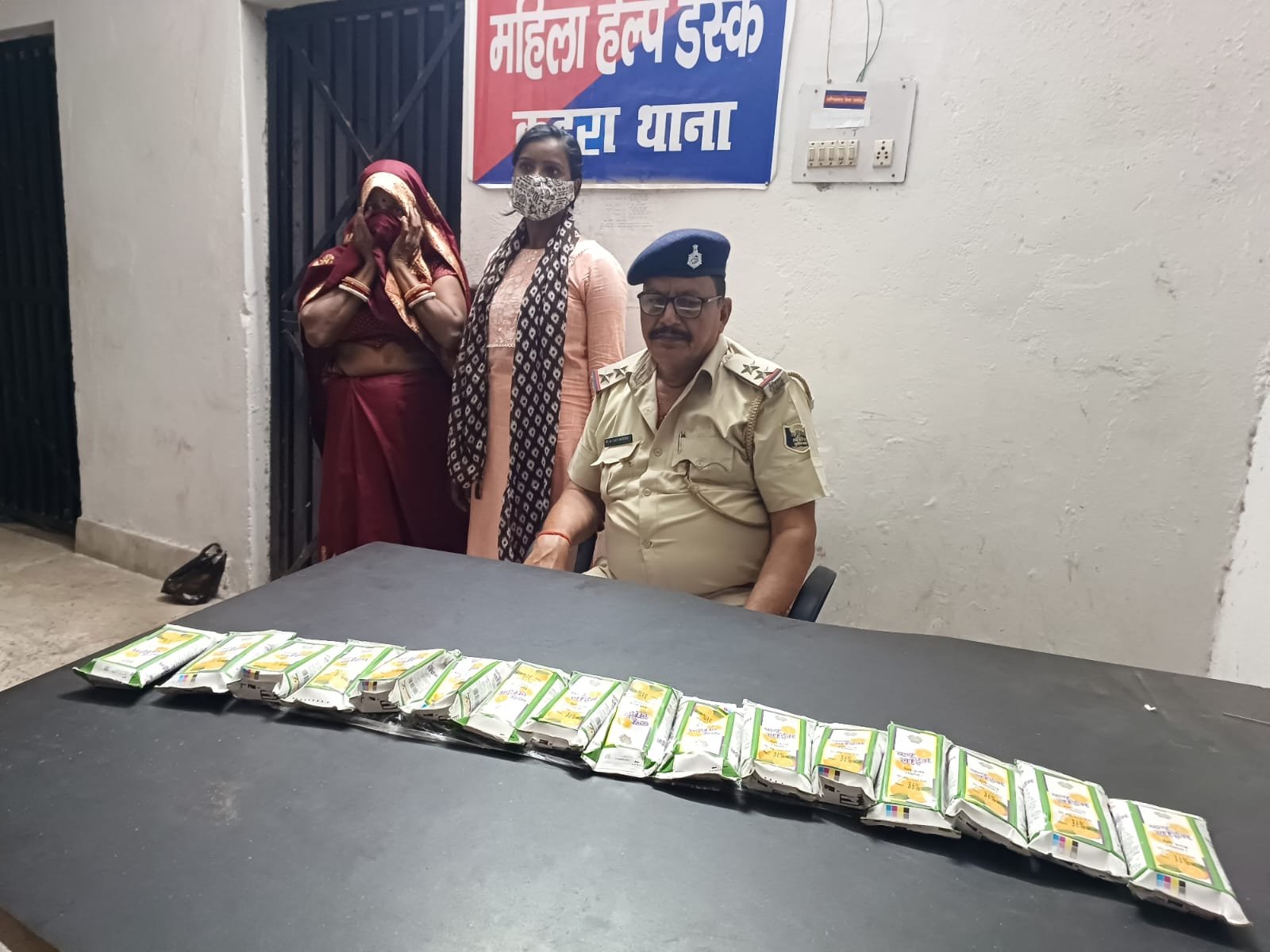 हिंदी समाचार |200 मिलीलीटर की 22 नग टेट्रा पैक...
