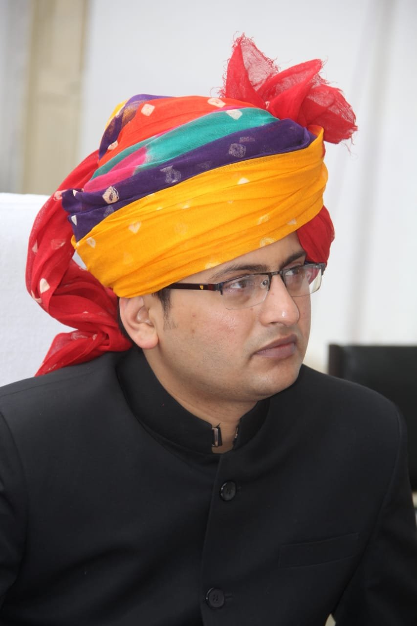 हिंदी समाचार |कलेक्टर ने नागरिकों को दी...